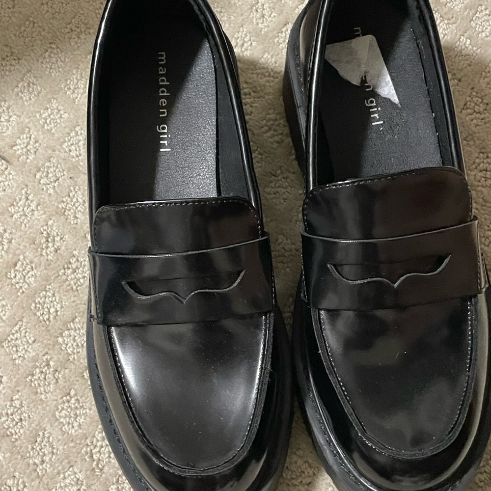 Steve Madden Black Leather Loafers - Picture 7 of 8